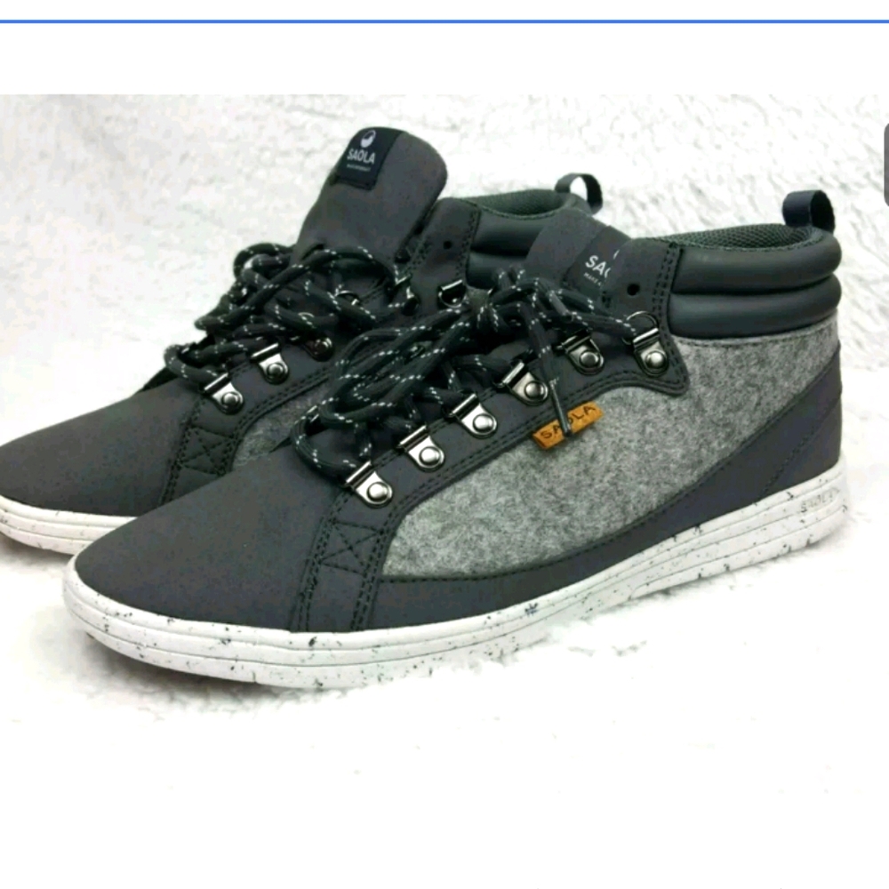 SAOLA Baikal Sneakers (For Men) Size 9.5 M